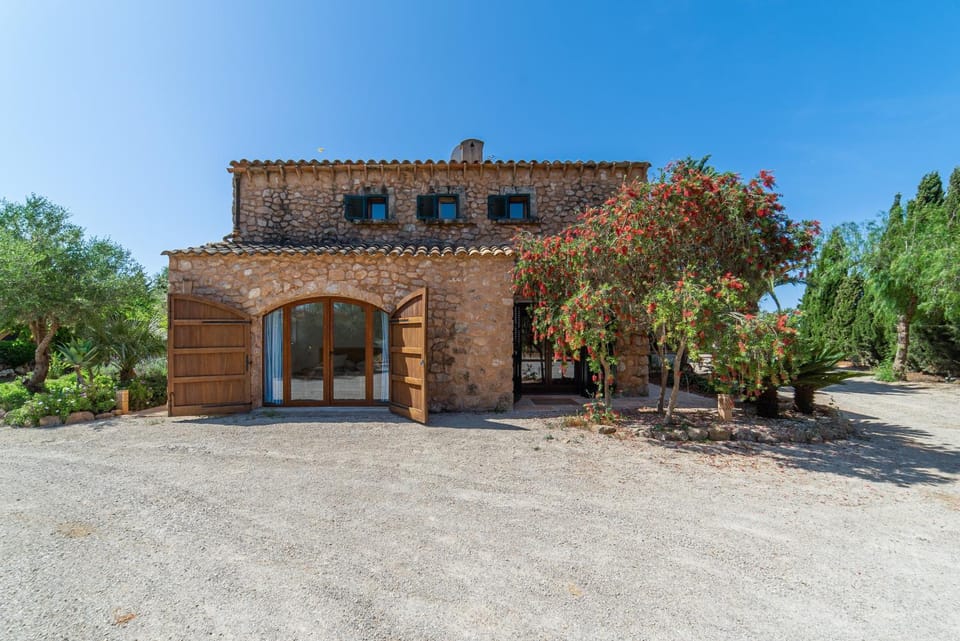 Playa y relax en villa CAN RIERRA "S'hort des Frares des Trenc" Villa in Migjorn