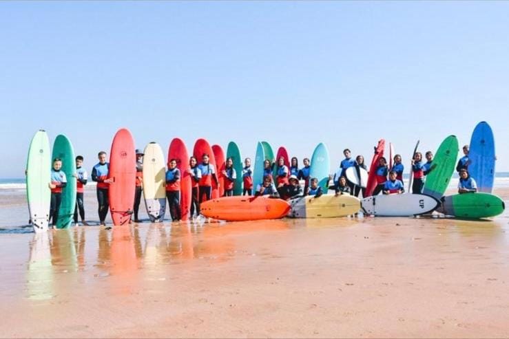 Escuela de Surf WAVES SOUND - Alojamiento Compartido Bed and Breakfast in Cantabria