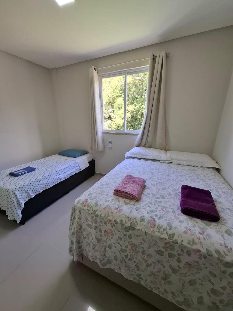 Apartamento em Bombinhas Próximo ao centro e Passarela do Ribeiro Apartment in Bombinhas