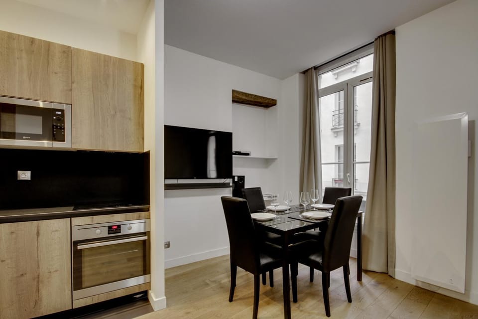 mandar 14 Apartment in Paris