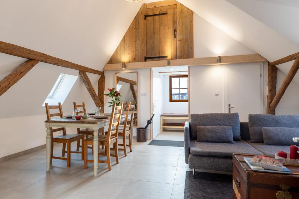 Living room, Seating area, Dining area