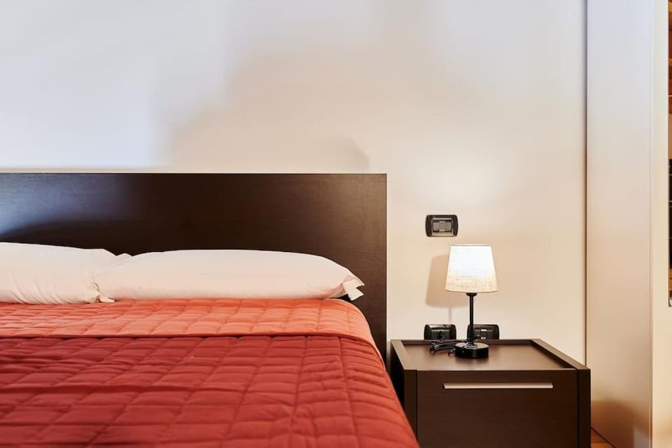 [Airport 8 min]Loft-Free Parking Apartment in Bergamo