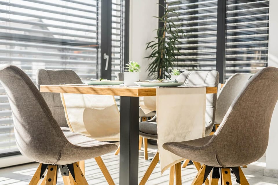 Living room, Decorative detail, Seating area, Dining area