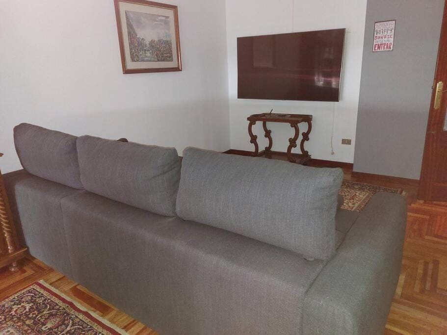 Communal lounge/ TV room, Living room