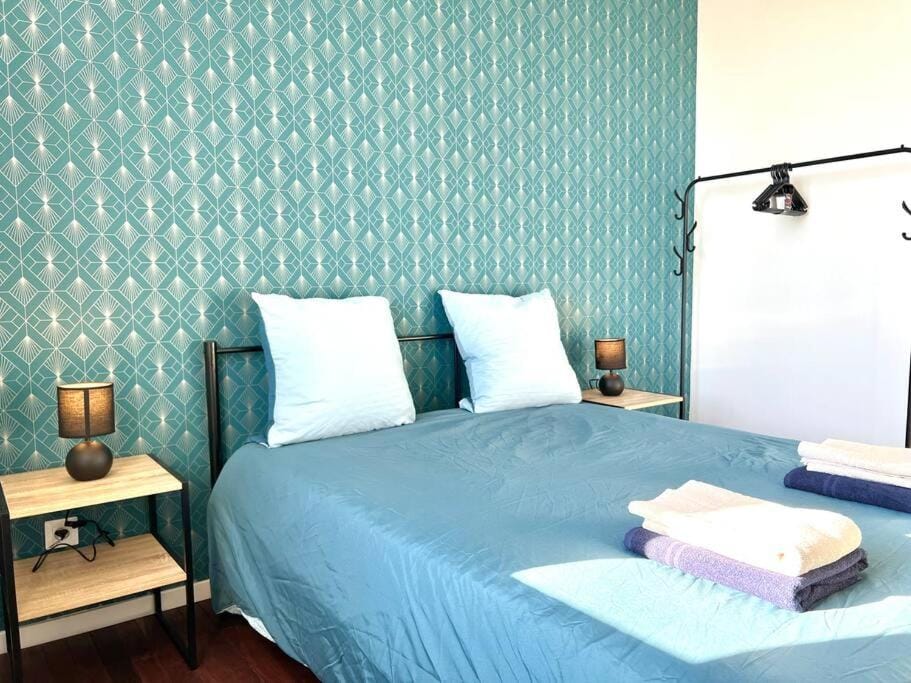 La Ribaudière Maison de ville à 5 min Futuroscope House in Centre-Val de Loire