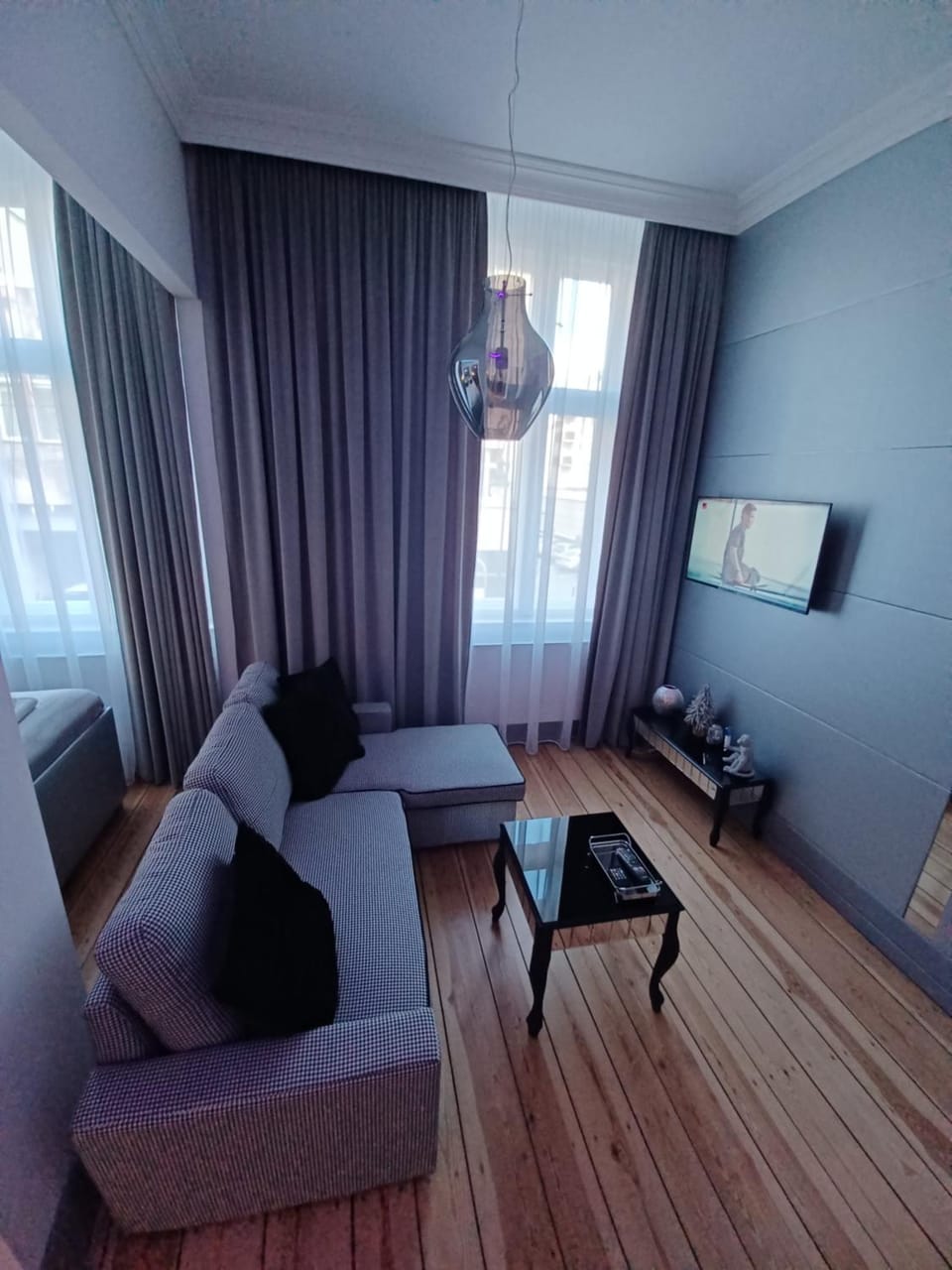 Living room, Photo of the whole room, Seating area