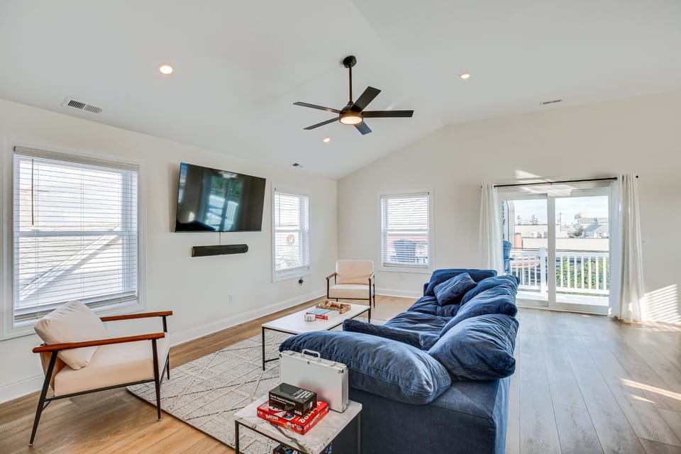 Spacious Wildwood Condo: Walk to Beach! House in Wildwood