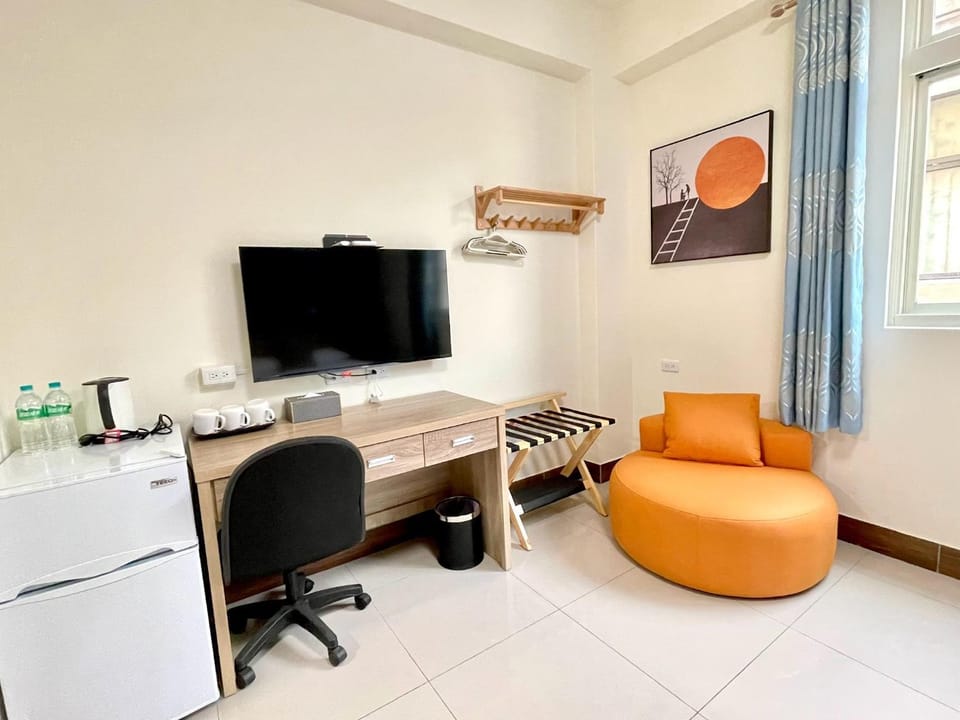 TV and multimedia, Seating area