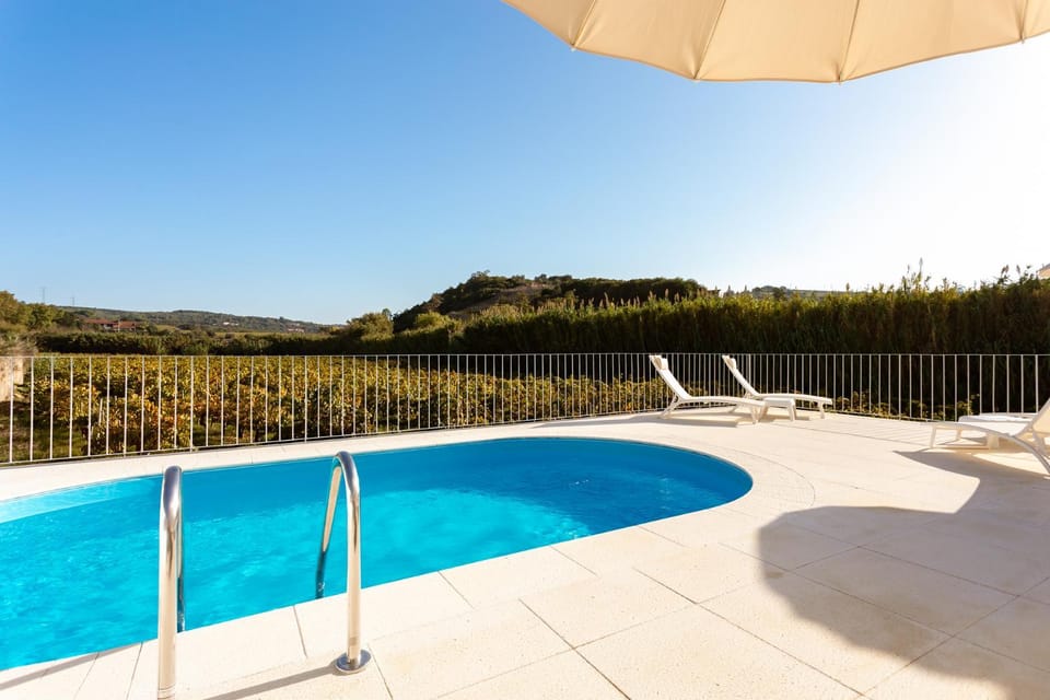 Swimming pool, sunbed