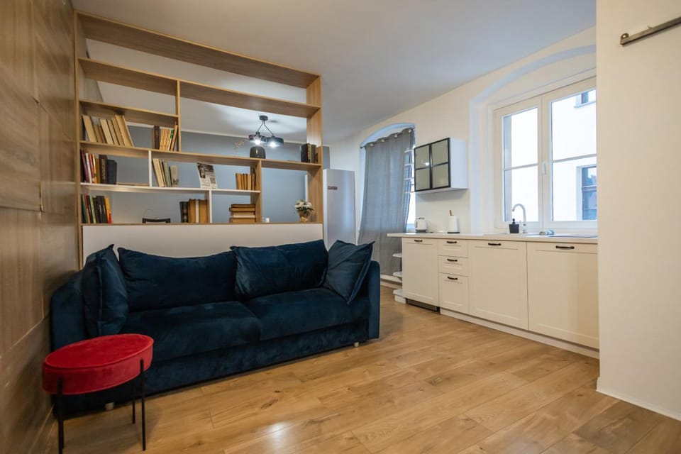 Kitchen or kitchenette, Living room, Seating area