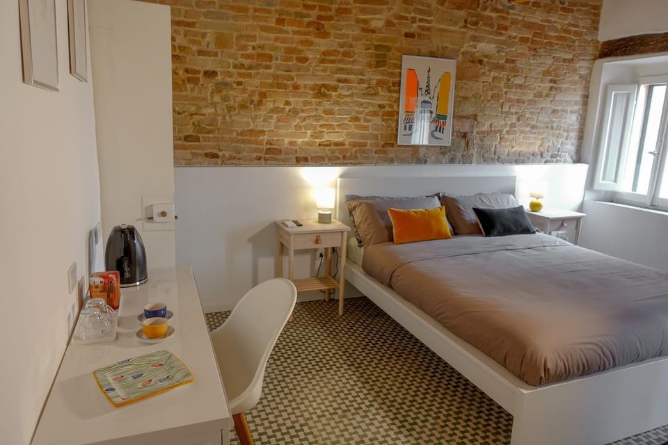 CASA NINETTA GUEST HOUSE Bed and Breakfast in Marche