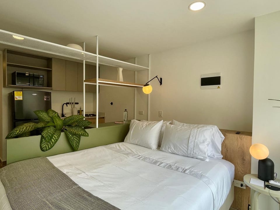 Photo of the whole room, Bedroom