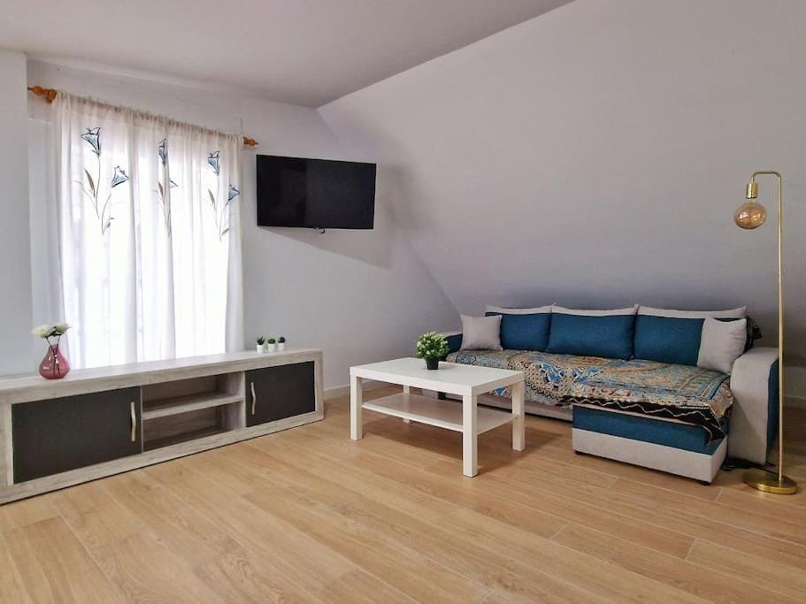 Encantador Dúplex para 6 a 1 minuto de la Playa Apartment in Benalmadena