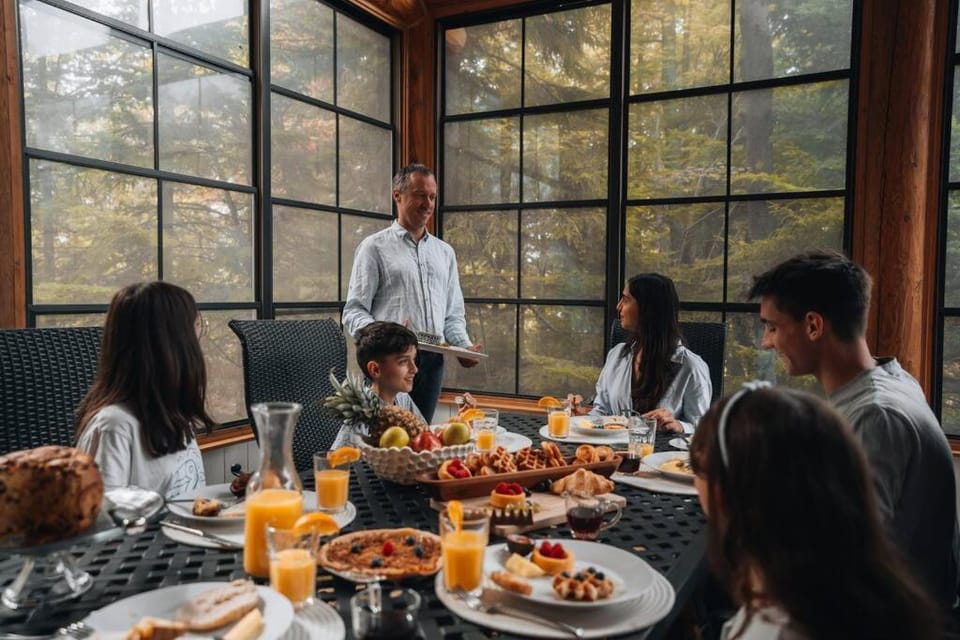 Chalet Red Deer Spa at Fiddler Lake Chalet in Quebec