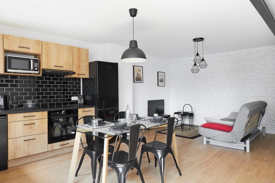 Kitchen or kitchenette, Living room, Dining area, oven, stove
