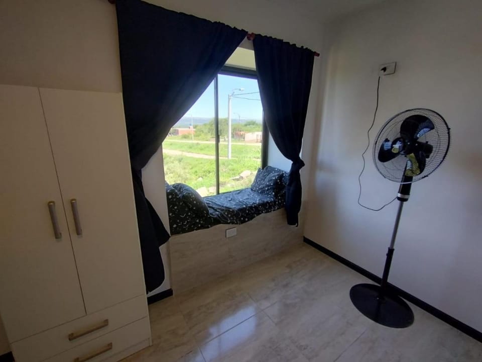 Bed, Bedroom, fireplace