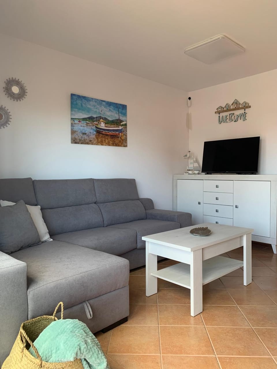 Communal lounge/ TV room, TV and multimedia, Living room, Seating area