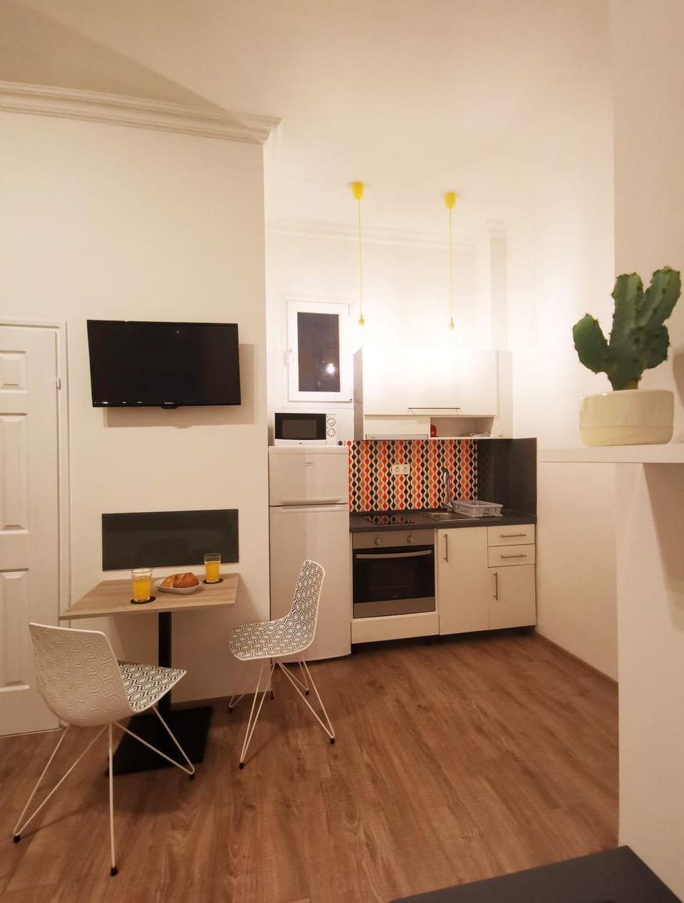 Kitchen or kitchenette, minibar, pet friendly, stove