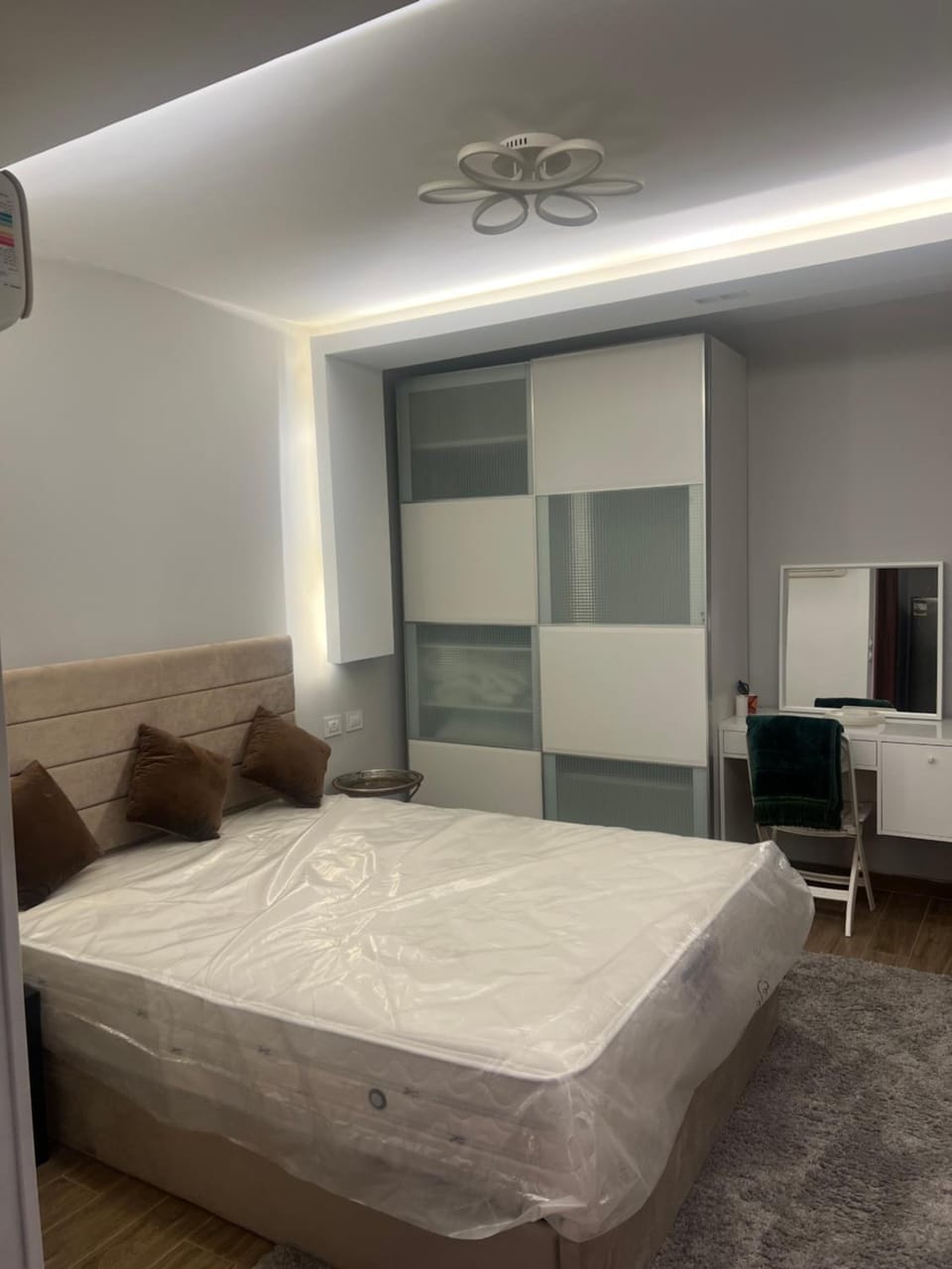 SkyNest Rooftop Studio Private Terrace & Cozy Modern Stay Bed and Breakfast in Egypt