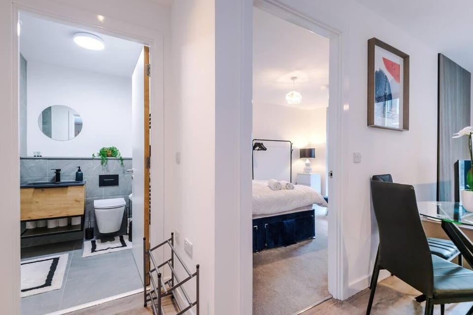 Luxury King Size 1-Bed City Apartment - Free WI-FI Apartment in Preston
