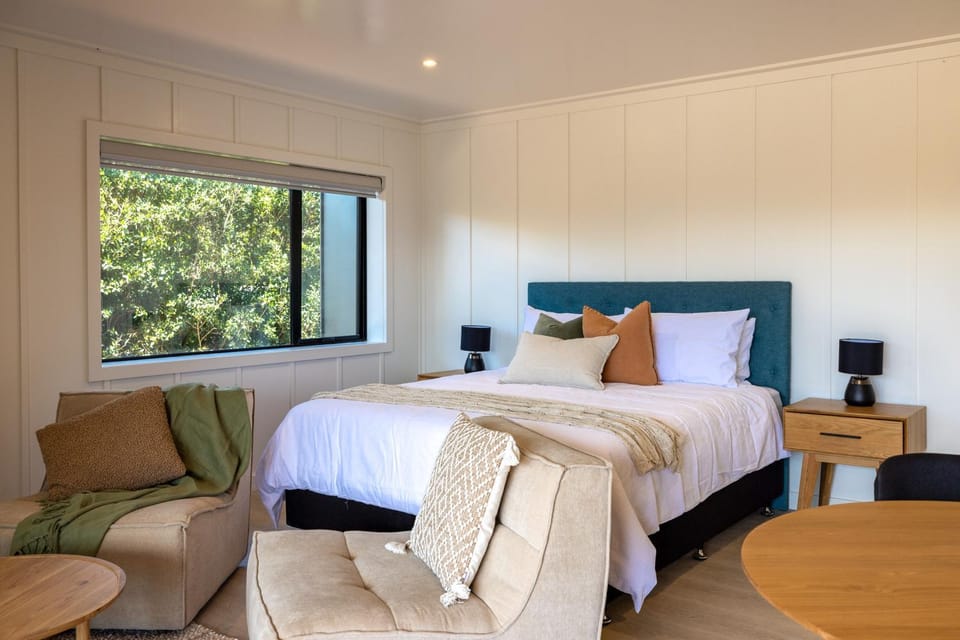 Onetangi Beach Stays Studio 1 - Coast & Country Apartment in Auckland Region