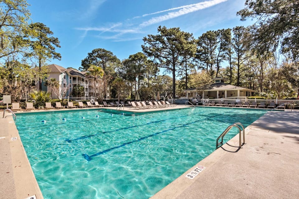 Hilton Head Island Gem, Walk to Folly Field Beach! House in Hilton Head Island