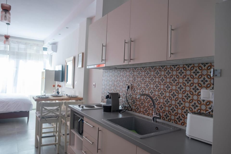 3C's THESS at the Old Frankish Quarter - Ladadika/ Merchant's Square Apartment in Thessaloniki