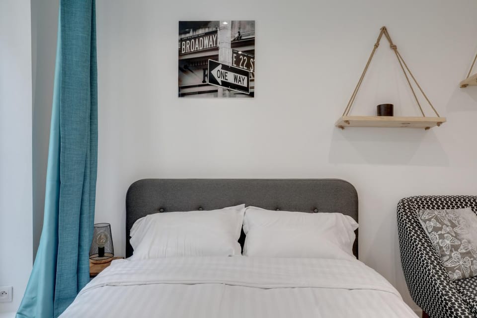 Imhost 9 - lovely Studio Paris, Montorgueil/Marais Apartment in Paris