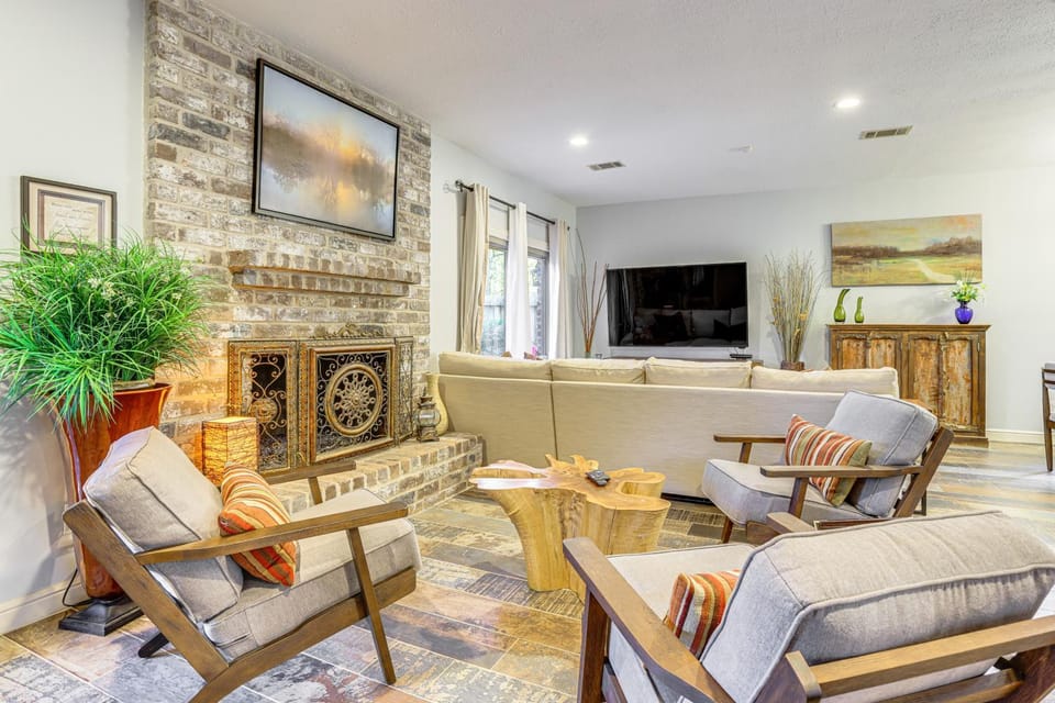 Dog-Friendly Cypress Vacation Rental w/ Lanai! House in Cypress