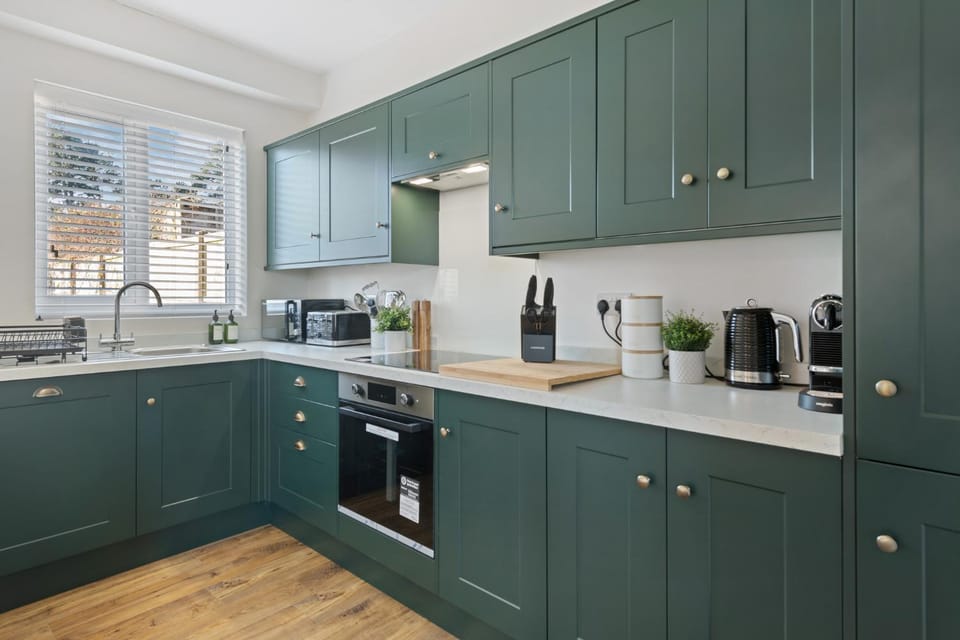Coffee/tea facilities, Kitchen or kitchenette, dishwasher, minibar, pet friendly, stove, toaster