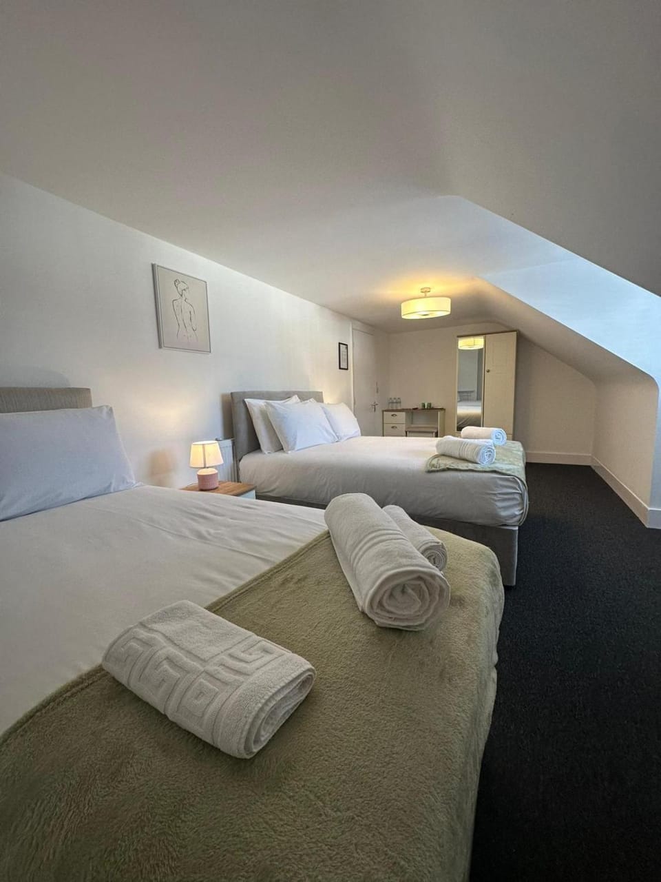 Cambridge Central Rooms - Tas Accommodations Bed and Breakfast in Cambridge