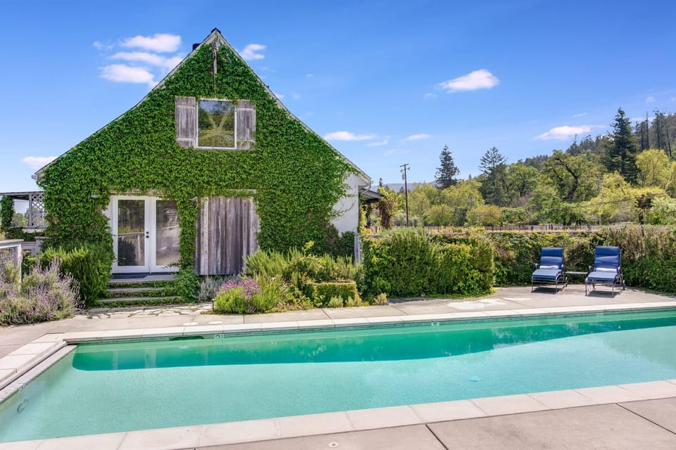 Villa in French Chateau Estate in Napa Valley Villa in Napa Valley