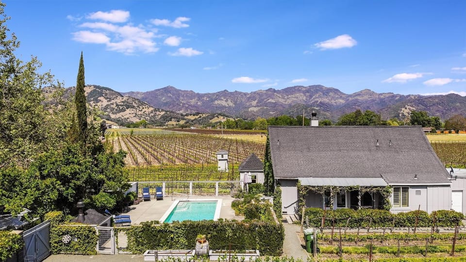 Villa in French Chateau Estate in Napa Valley Villa in Napa Valley