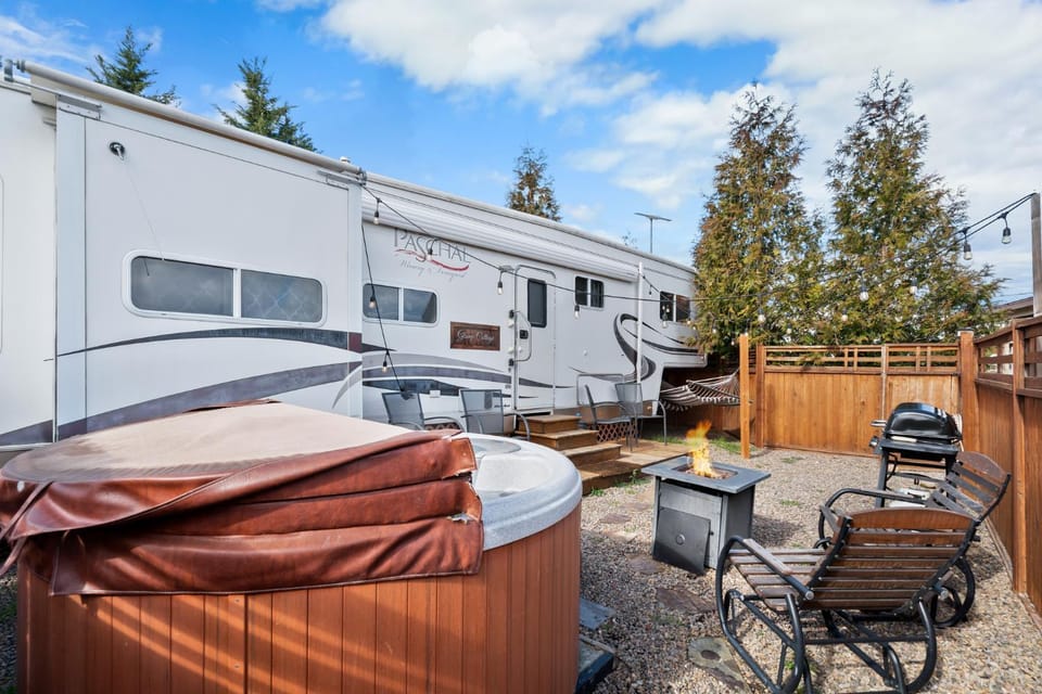 Paschal Winery - Glamp Cottage Trailer Apartment in Oregon