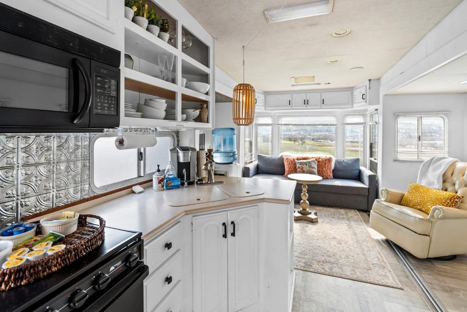 Paschal Winery - Glamp Cottage Trailer Apartment in Oregon