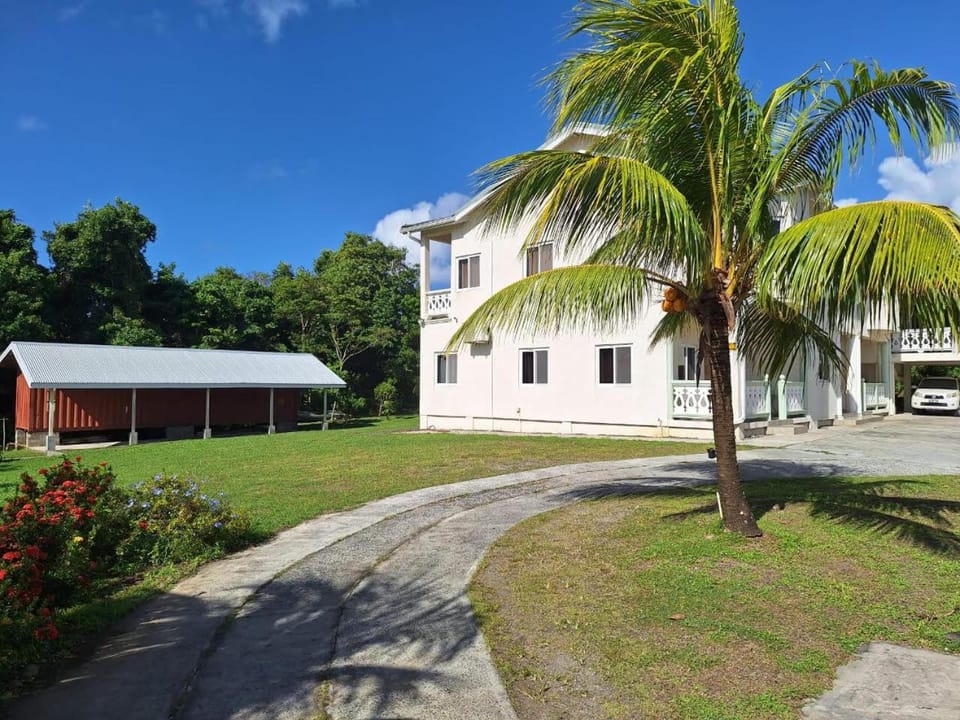 You 4 Ric Apartments Apartment in Caribbean