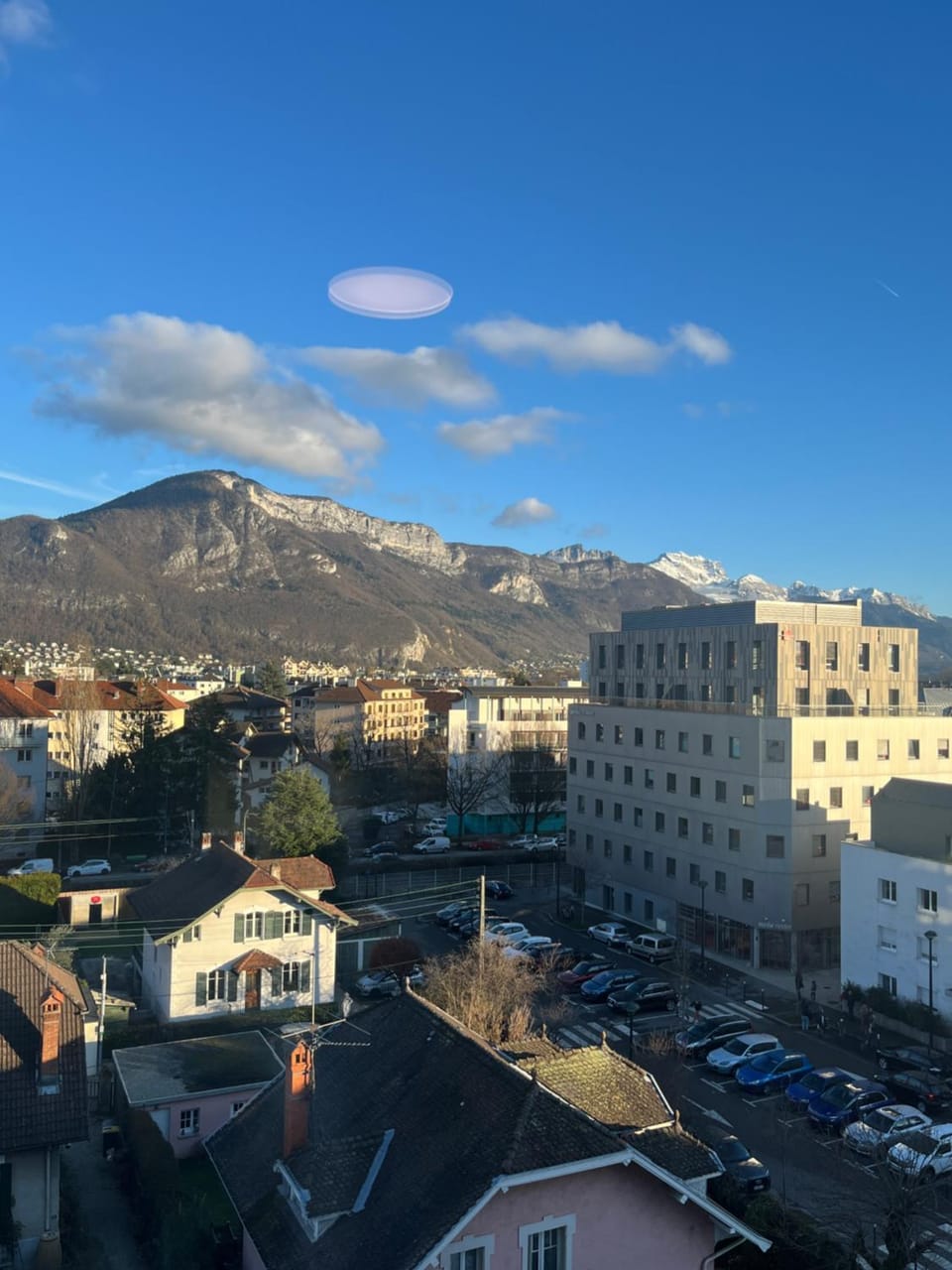 View (from property/room), City view