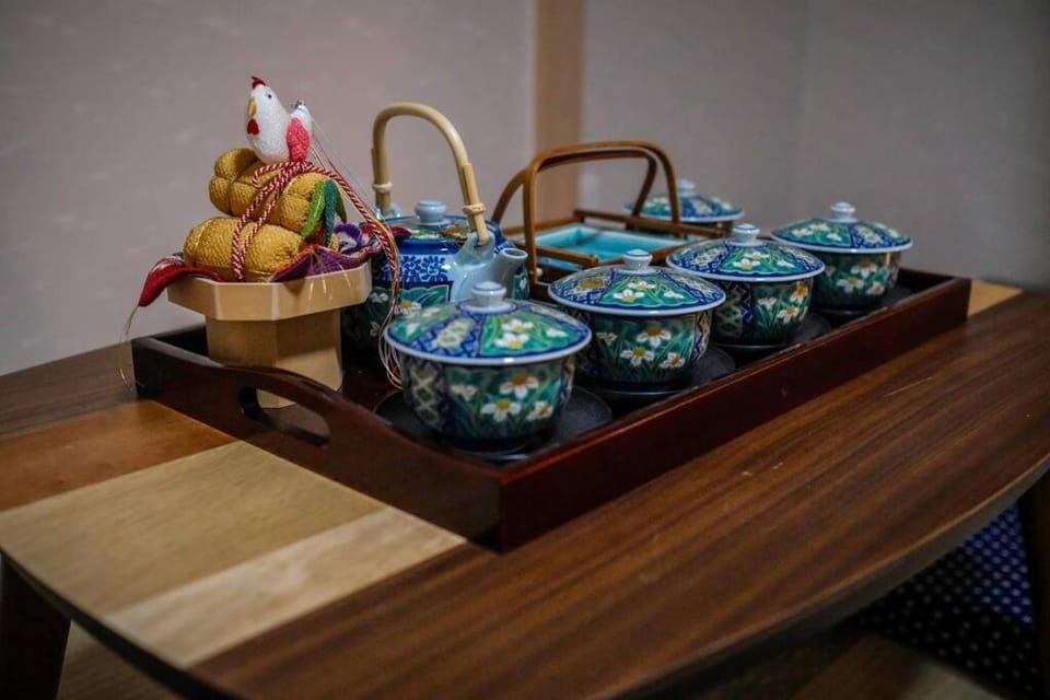 难波站 高岛屋步行5分钟 双层独栋别墅150平 4卧室3厕所2浴室 空间宽敞设施齐全 八阪神社步行1分钟 心斋桥 道顿堀 黑门市场 通天阁步行圈内 Villa in Osaka