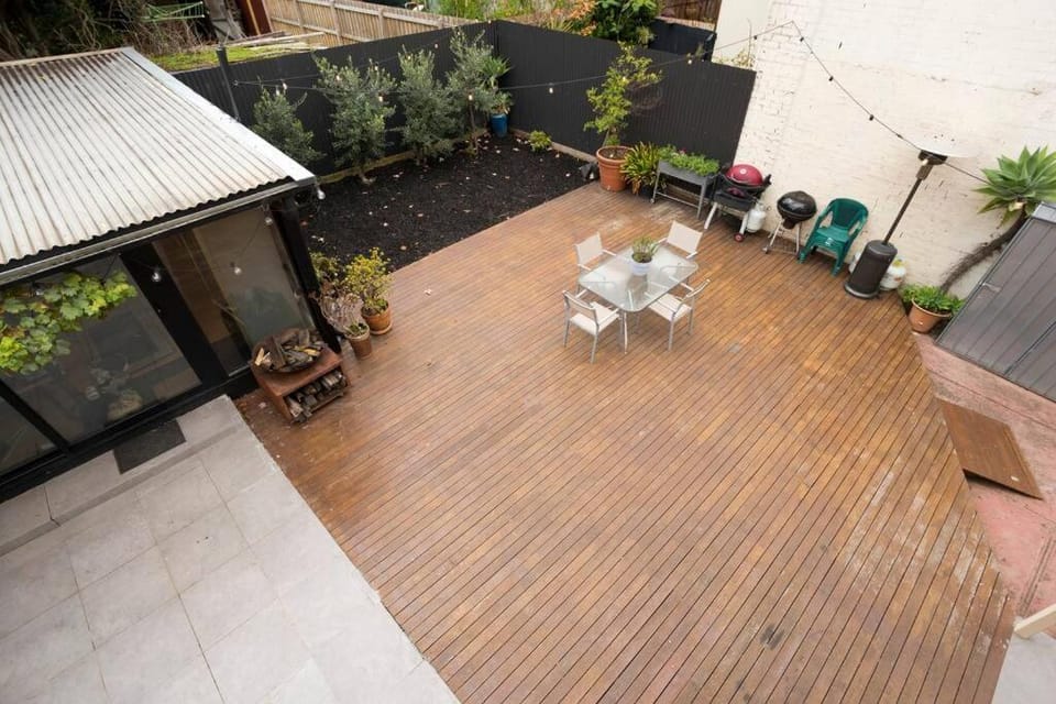 Richmond Delights - 4 Bedrooms and a Big Backyard House in Melbourne
