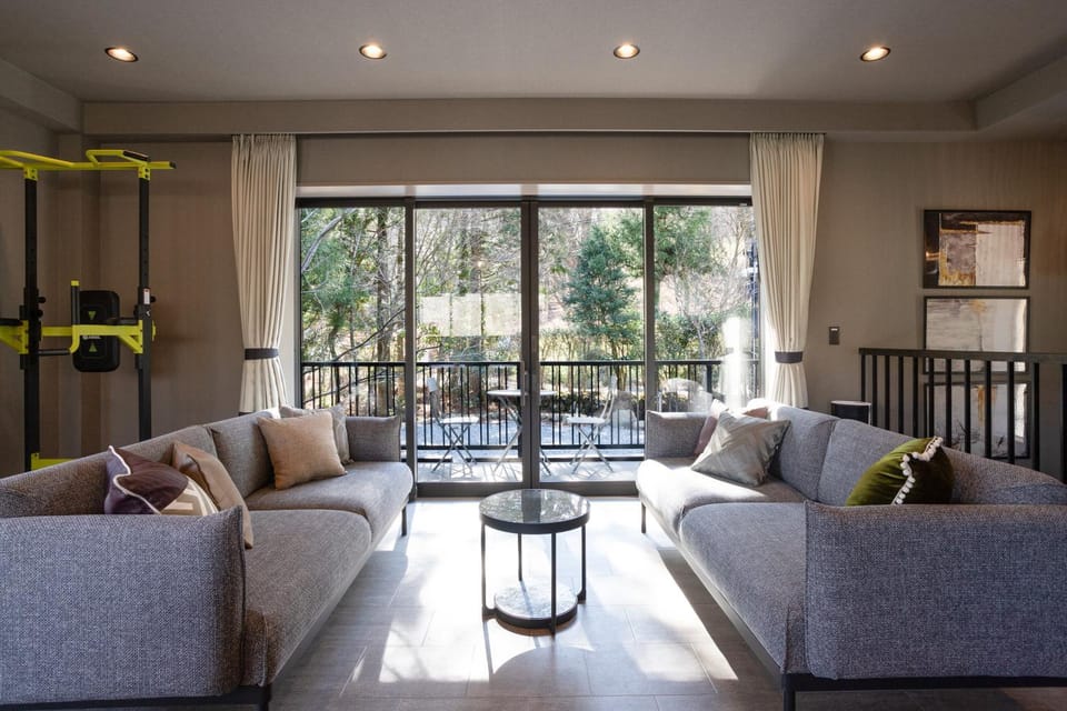 View (from property/room), Balcony/Terrace, Balcony/Terrace, Living room