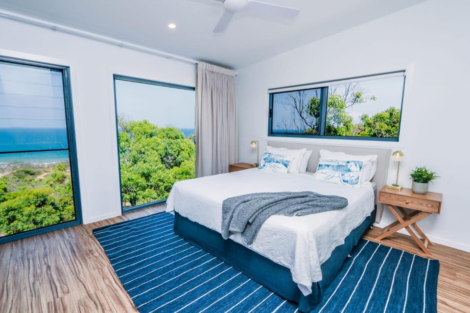 Bedroom, Sea view