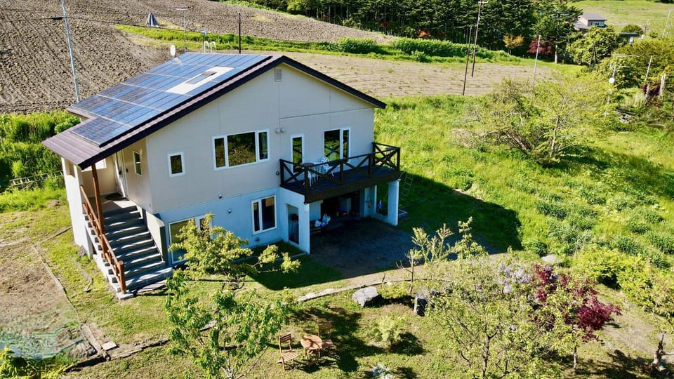 Property building, Spring, Day, BBQ facilities, Garden, Garden view