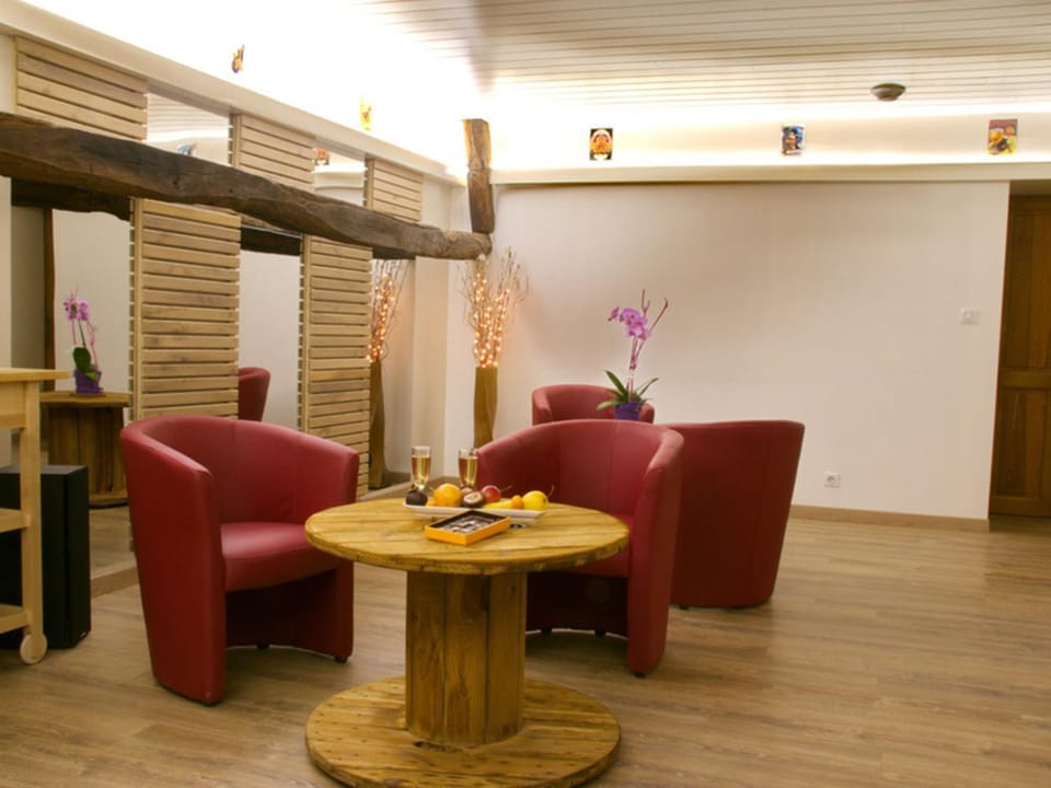 Banquet/Function facilities, Seating area