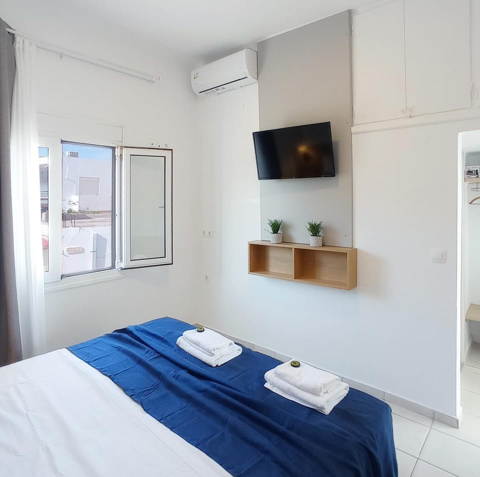 Vista Mare 1 - double room by the sea Apartment in Lasithi