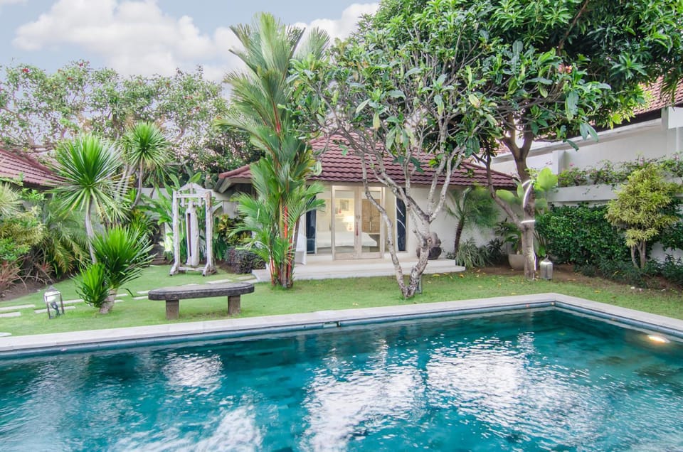 Property building, Spring, Day, Natural landscape, Garden, Garden view, Pool view, Swimming pool