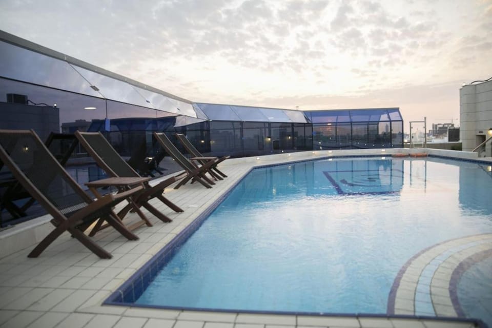 Day, Pool view, Swimming pool, sunbed