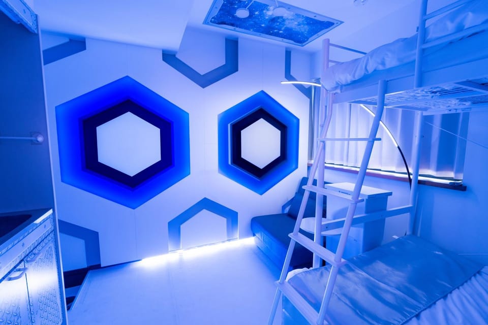 Bed, Photo of the whole room, Bedroom, bunk bed