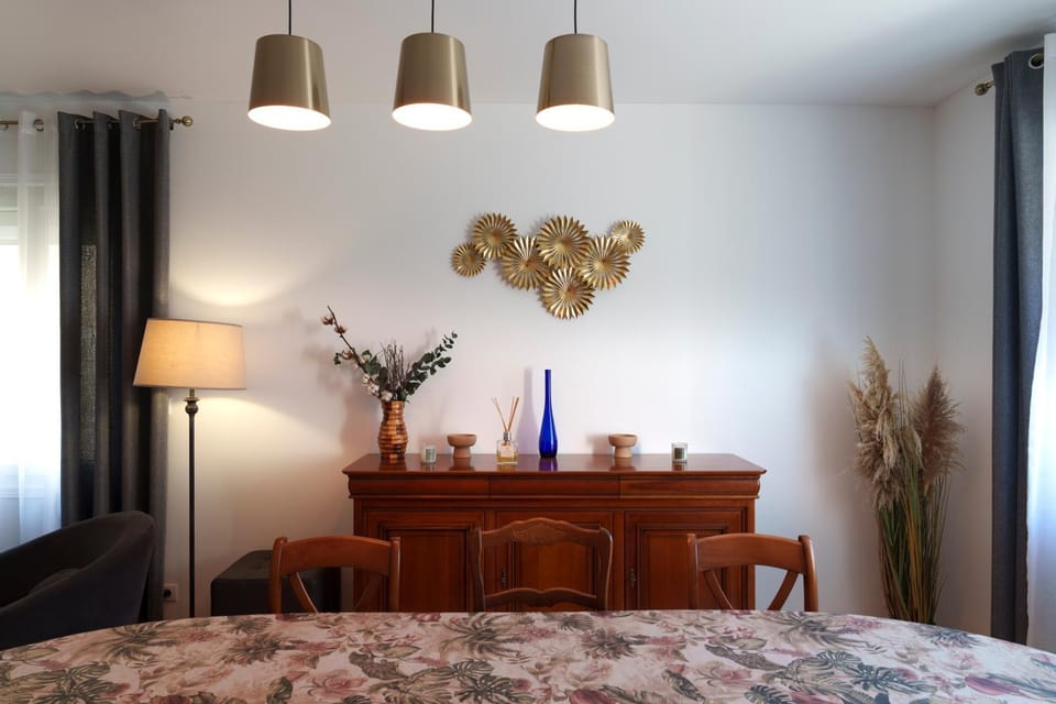 Decorative detail, Decorative detail, Dining area