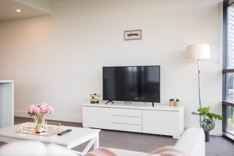 Communal lounge/ TV room, TV and multimedia