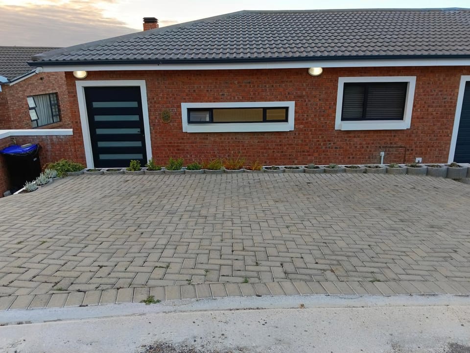 Property building, Parking